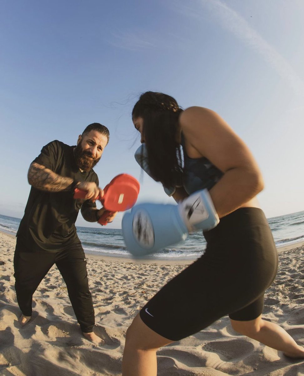 Monica Medellin tweet media