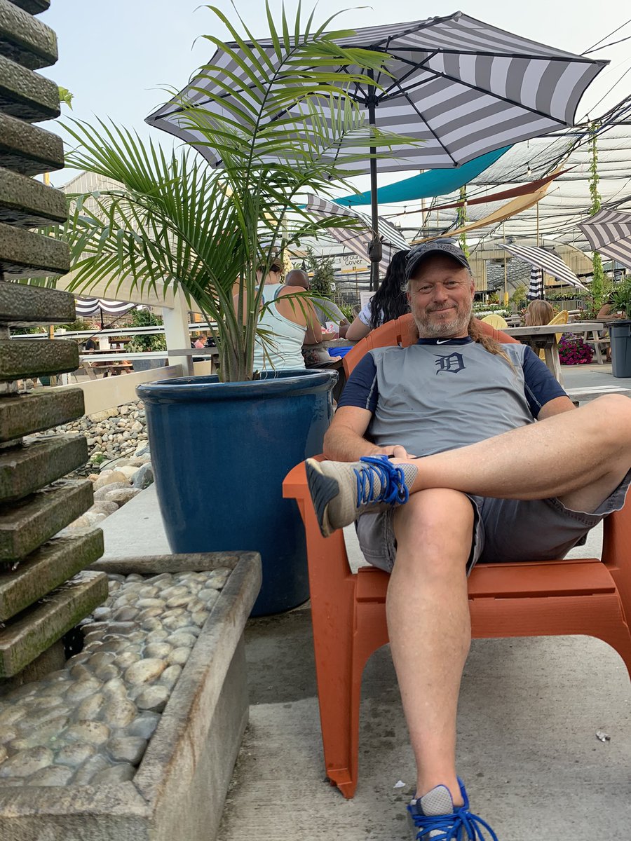 kle052789's tweet photo. Should have gone for a run but man itโs hot out! Opted for pizza at the beer garden instead. #horrocks #pizza #beergarden #weeknightfun #emptynest #togetherness #maybeillruntomorrow https://t.co/F3ZFuZ3O8j