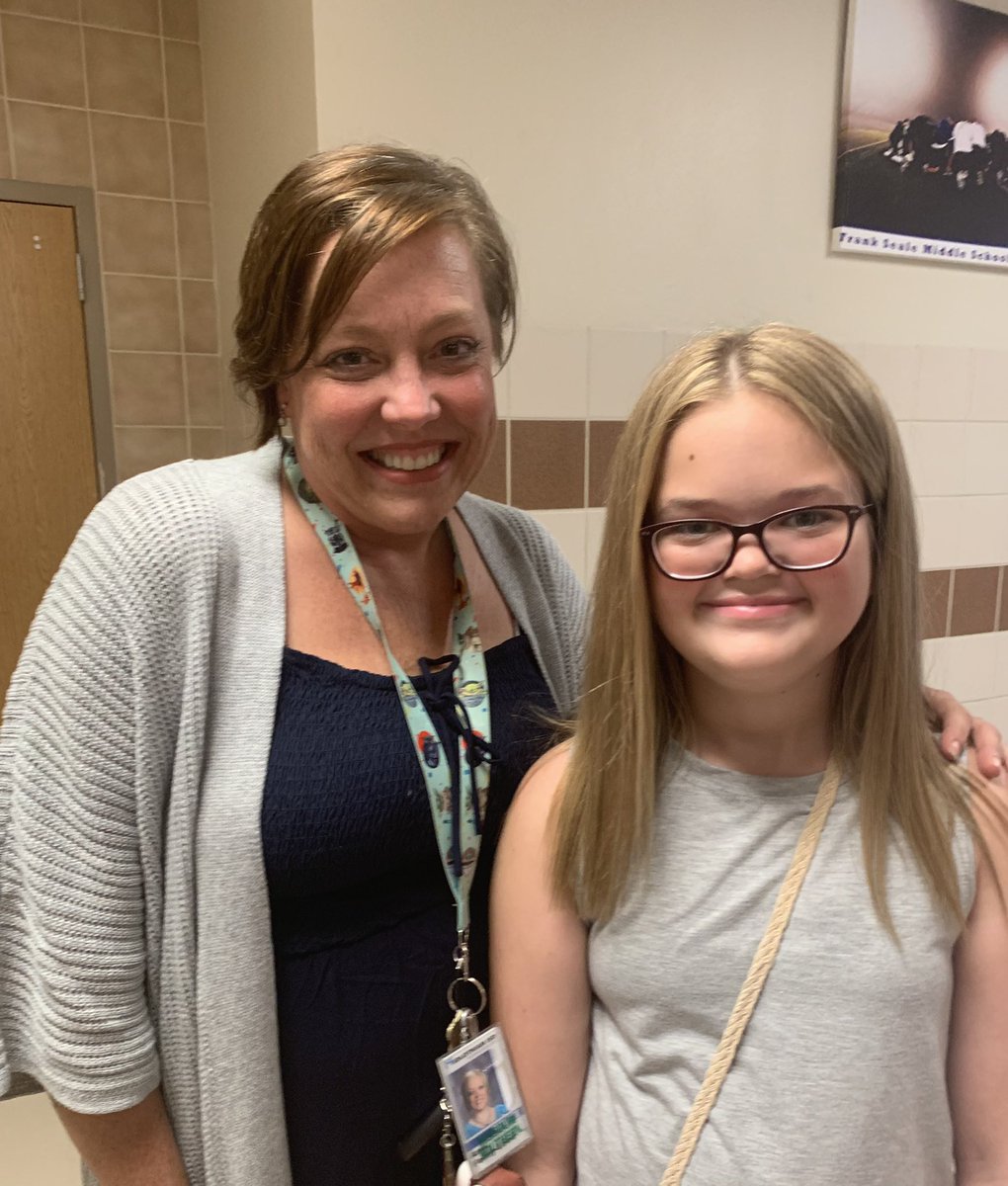 Carey32809's tweet photo. New hair, new glasses, new braces, new fractured tailbone, new school year—-same great Frank Seale Middle School Cubs 💙🤍🖤 #becausecubs #7thgrade #misdproud Meet the Teacher 2021-22 @FSMSCubs https://t.co/DGd1zNXHyC