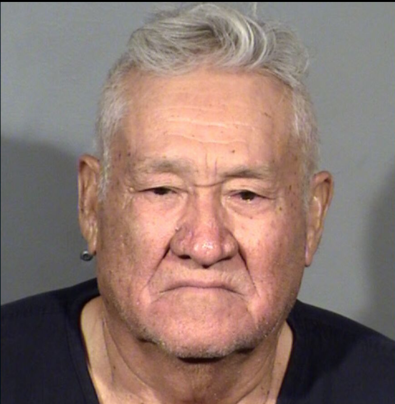 LifeNLasVegas's tweet photo. If you don't pay your rent, this guy will take care of you. https://t.co/WaHGz6xhWa
#LasVegas #vegasfreaks #Newsnight #Stimulas https://t.co/0NUlUhpoe0