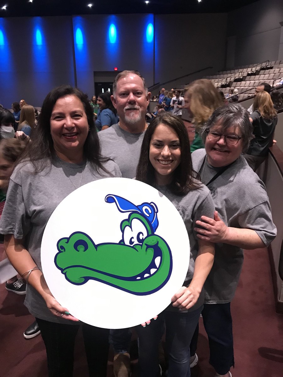 feaganembob's tweet photo. CSISD DAEP supporting our CSISD Friends and their students part 2! #FramingSuccess #SuccessCSISD ⁦@CollegeViewHS3⁩ https://t.co/Con4gvrORP