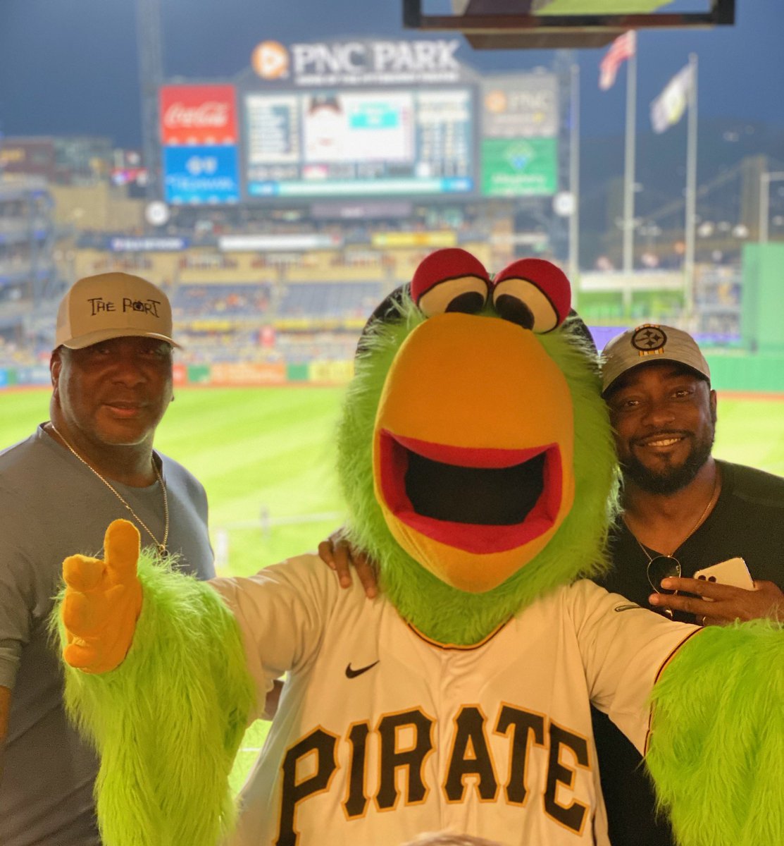CoachTomlin's tweet photo. Out here with the guys supporting our @pirates tonight. Let's Go Bucs. https://t.co/ctCedRDQ0Y