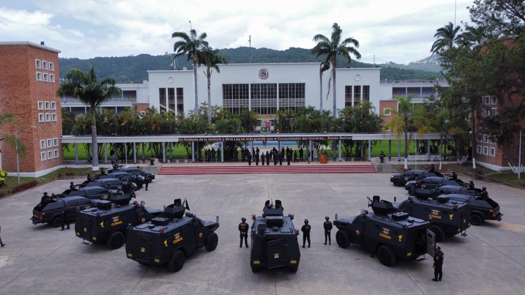 BLINDADOS DE LA GUARDIA NACIONAL BOLIVARIANA  E8ePXZXXsAEcL7J?format=jpg&name=medium