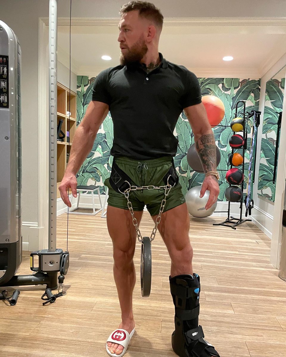TheNotoriousMMA's tweet photo. Find a way. Make it happen. You can do it! @McGregorFast @tidlsport https://t.co/O00FoqzzD1