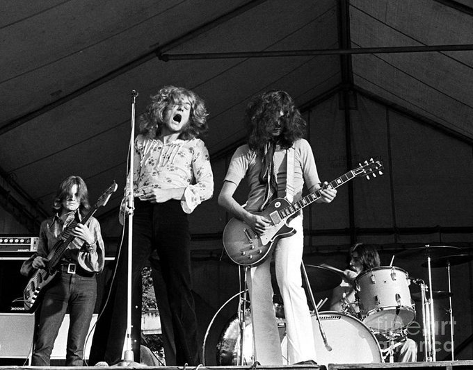 crockpics's tweet image. Led Zeppelin performing at the Bath Festival, 1969