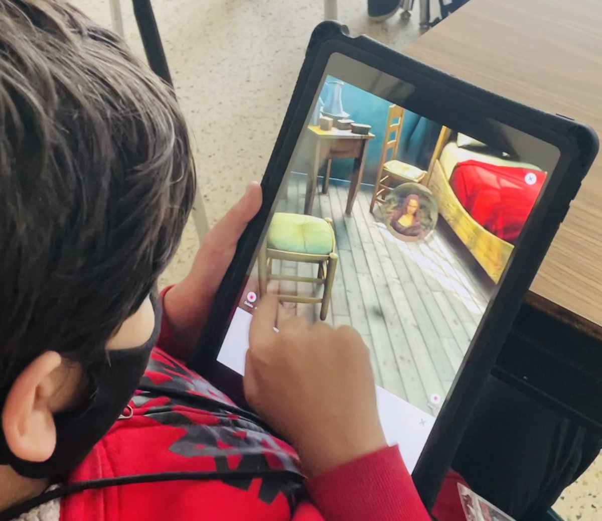 TeacherLeader22's tweet image. Week 2 has been even stronger than Week 1! There are some future inventors &amp;amp; engineers in these groups! Day 1 was full of LOTS of cool exploration! “Have you ever held the 🌎 in the palm of your hand?” @mergeedu @VBTitleI @lfhodges61 @khingerty @lasilvervb @sheabeteachin