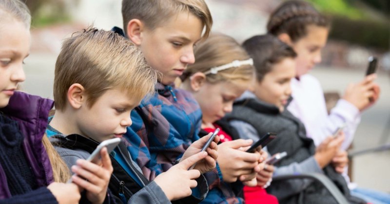 PCN_Psychiatry's tweet photo. The association between mobile devices use and behavior problems among fourth grade children in Japan
https://t.co/RsPC2GTKYZ
#Mobile #mobiledevices #smartphone #addiction #BehaviorProblems #children #Japan https://t.co/RqhiDIYiPA