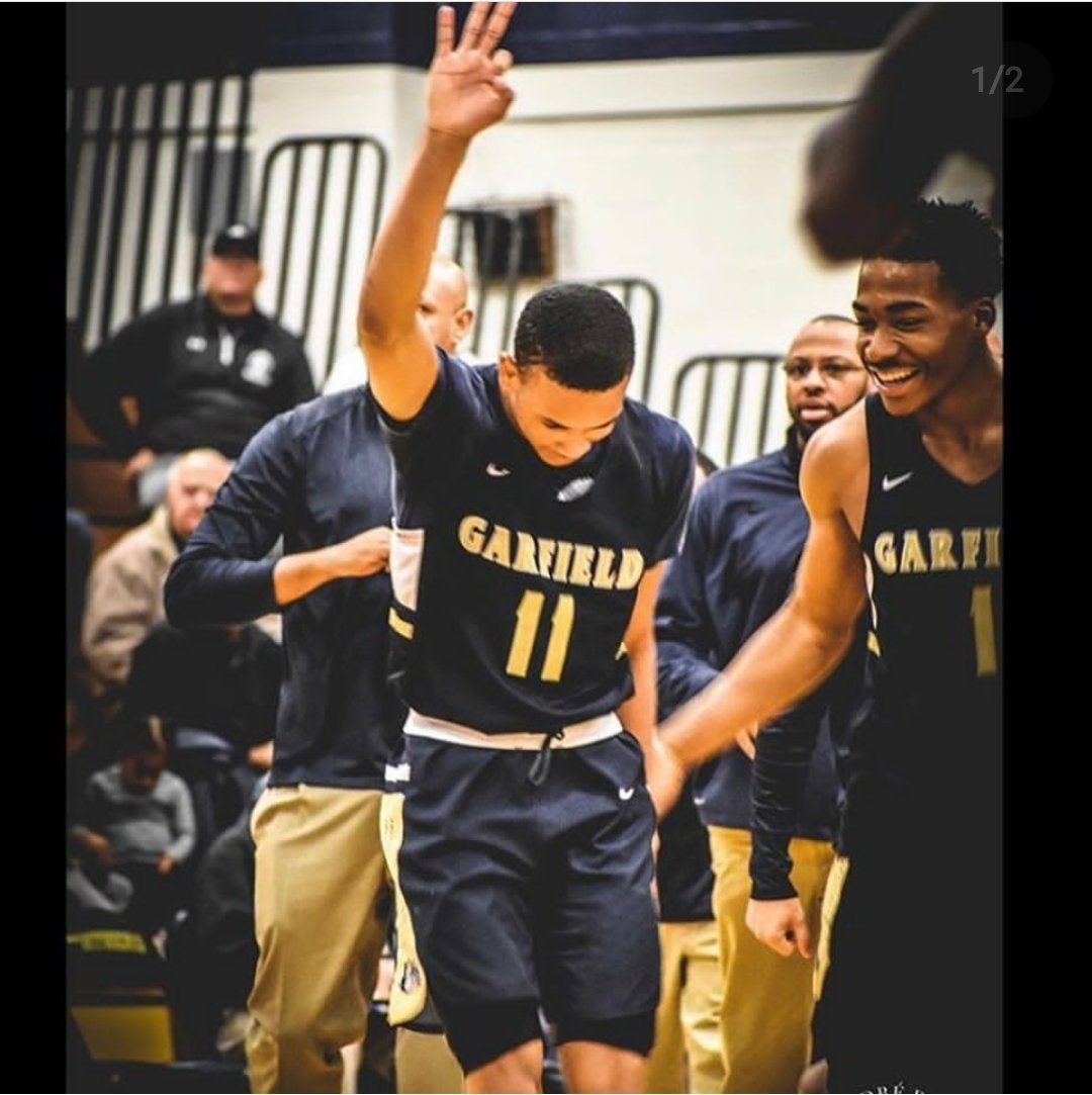 Wow !!! <a href="/SonnyJohnsonJr1/">Sonny Johnson Jr.</a>  
Well be committing &amp; accepting a BASKETBALL SCHOLARSHIP tomorrow <a href="/PrepHoopsOH/">Prep Hoops Ohio</a> <a href="/mgoul/">Matt Goul</a> <a href="/MichaelTriv_/">Michael Trivisonno</a> <a href="/NEOZoneHS/">NEO Zone HS Sports</a> <a href="/highmajorscoop/">Chas. Wolfe</a> <a href="/NEO_Spotlight/">T.J. Peatross</a> <a href="/3rdcoast_Newt/">3rdcoasthoops</a> <a href="/Corey_Albertson/">Corey Albertson</a> <a href="/endless_motor/">Endless Motor Sports</a> <a href="/scoopIPS/">TJ Kelley</a>  <a href="/MayorNEOPrep/">Mayor of HS Sports</a>  <a href="/usatodayhss/">USA TODAY HSS</a> @mikerothou <a href="/scoopIPS/">TJ Kelley</a>