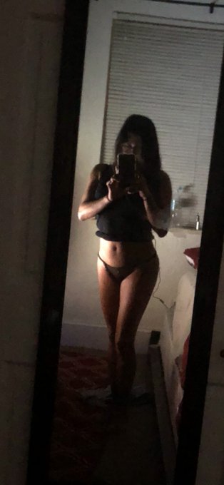 Good night lovers ❤️ https://t.co/gOdt333jbj<a href="/tag/newprofilepic"class="tags"><span>#newprofilepic</span></a>