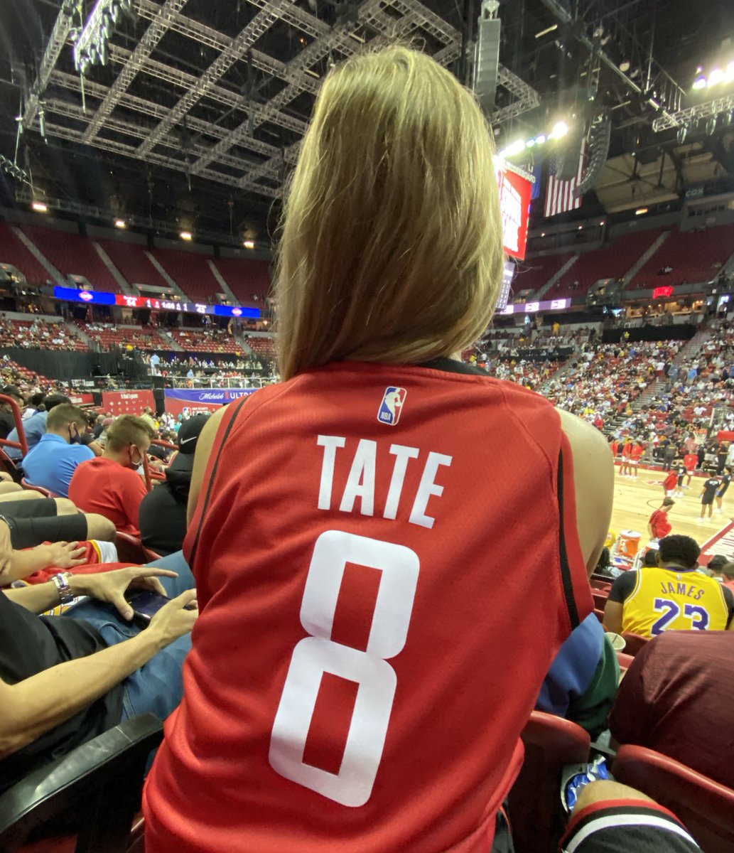 00rocketgirl's tweet photo. Wearing my @o_tate_ jersey tonight 🚀 🤘 https://t.co/cI7bQkjS3R