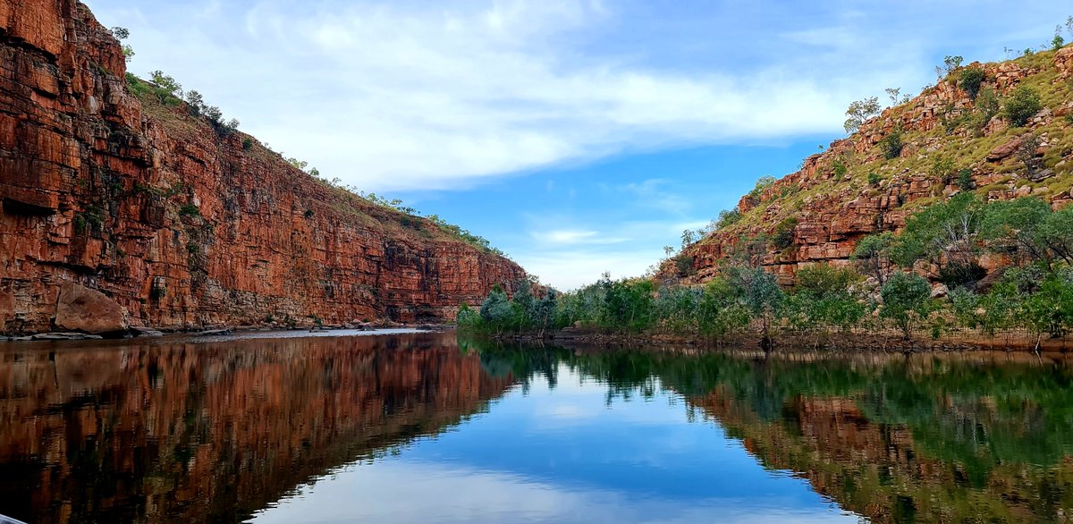 GuildfordGramm's tweet photo. Jett (Year 10) has shared some wonderful snaps of his recent family holiday through the Murchison, Gascoyne, Pilbara and the Kimberley to contribute to the #BoardingHouse artwork project. What a holiday! #GGS #GGSBoarding #Boardingschool https://t.co/msWDTnwf8q