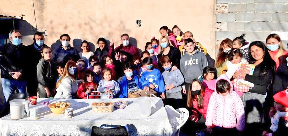 Cuando el proyecto es colectivo se promueve la participación de todos a través del diálogo y el intercambio de ideas. Unidos, con empatía y solidaridad avanzamos junto a <a href="/ramonjmestre/">Ramón Mestre</a> para cambiar la realidad y defender la República. #CodoACodo #JuntosxCórdoba 💪