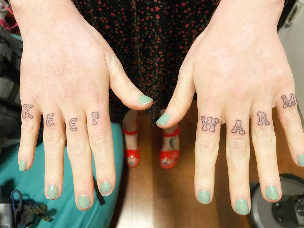 GingerMostly's tweet photo. i did a thing today. been trying to decide on knuckle tattoos for a few years now, i think these were the perfect choice. thanks to @thomaswaynetattoos! #keepyourselfwarm #tattoos https://t.co/Zdledb9kAB