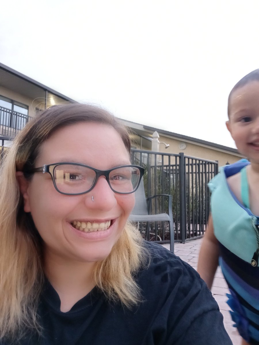 Jennife19884007's tweet photo. Me and my babygirl by the pool after work today at the hotel ๐โค #whyIFight #OneofTwoGirlsMom #StruggleLife #GodGotAPlan https://t.co/WYO1SL4018