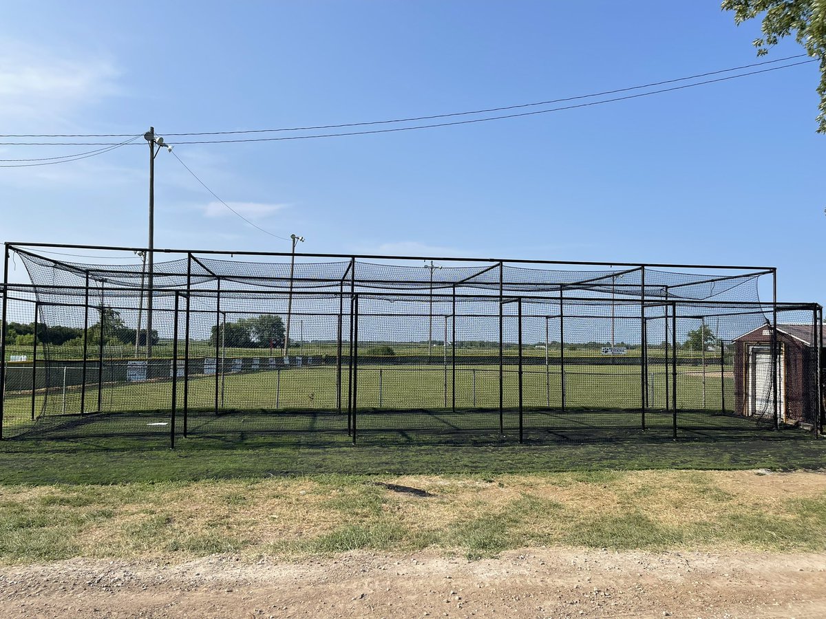 weaubleausb's tweet photo. Great Big Thank You ! To everyone who made our batting cage update possible. We couldn’t have done it without your continued support of our kids and athletic programs! #tigerstong 🐯💪🏼🥎 https://t.co/WwNFX0GfV6