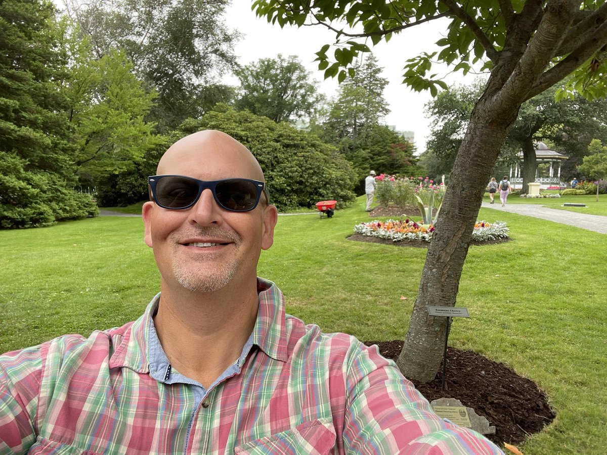 RandolphMacLEAN's tweet photo. Got to make a couple important visits today, @CityOfHalifax public gardens for some reflection and peace, then off to #Bedford to visit with Mom. It had been over 2 years..,@BedfordUnited #emotionalpeace #reconnectwithself #timepassestooquickly #peanutbutter #imissher https://t.co/Lql4hfCr6A