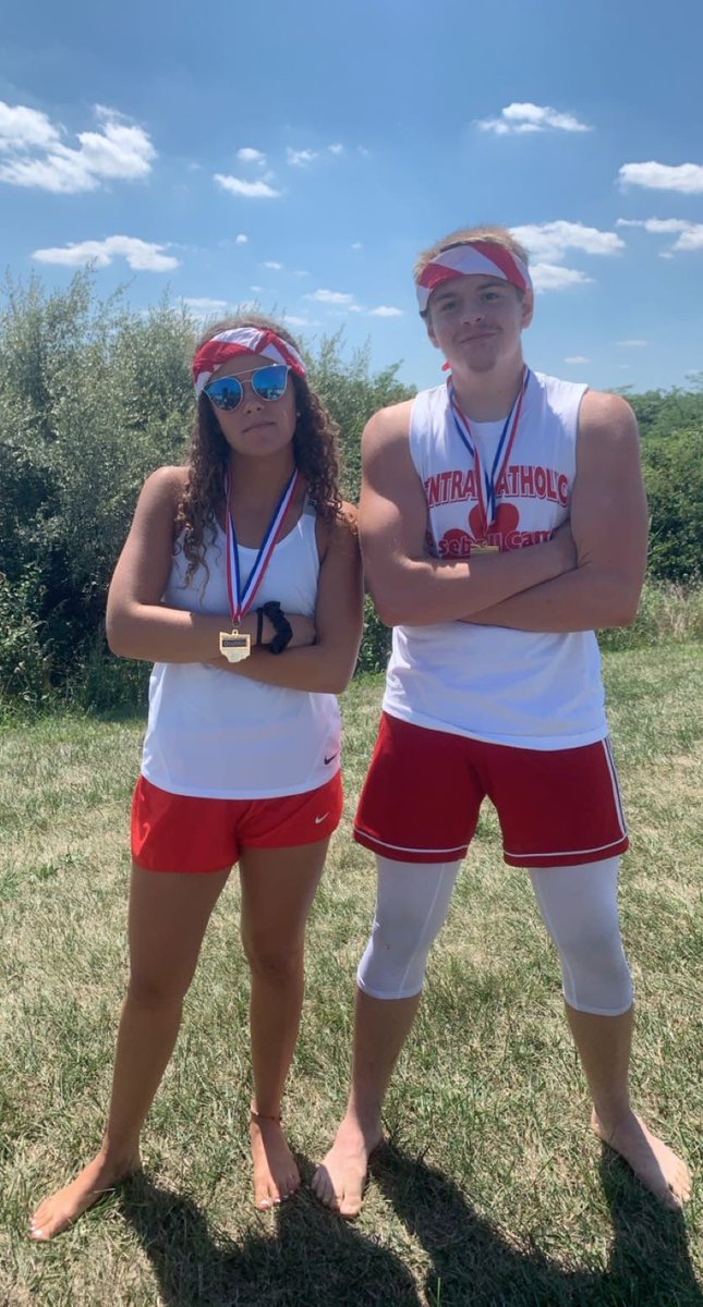 cchs_spikeball's tweet image. Have you signed up for the tournament yet? It’s not too late, sign up by tomorrow at 8pm to get put into the bracket! #spikeon

Have you and your partner decided on a theme together? Here’s some pictures  from the previous year to get some ideas! #lookgoodplaygood