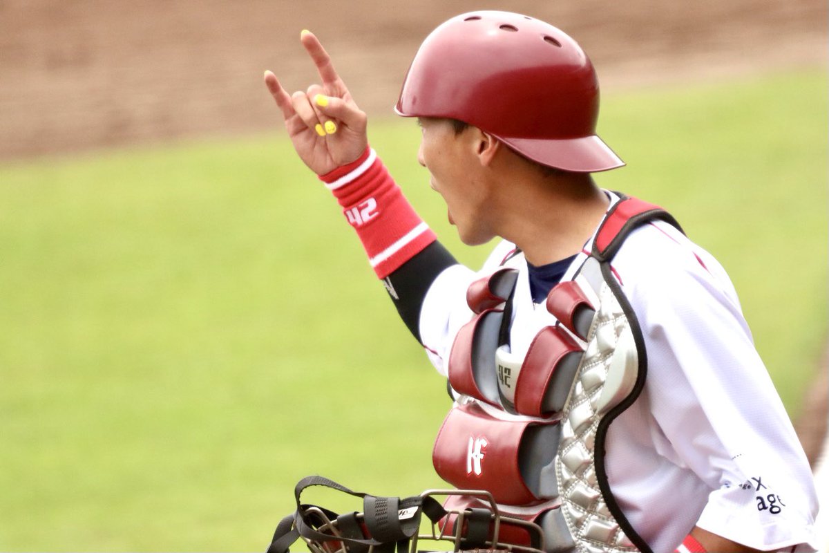 p_reisui's tweet photo. 【2021.07.01 日本選手権】
キャッチャー…いいな…😊ってしながら撮ってて、ふと拡大して見たら爪に……顔が……
#カナフレックス
#福田優人 https://t.co/a22wIRrkJ1