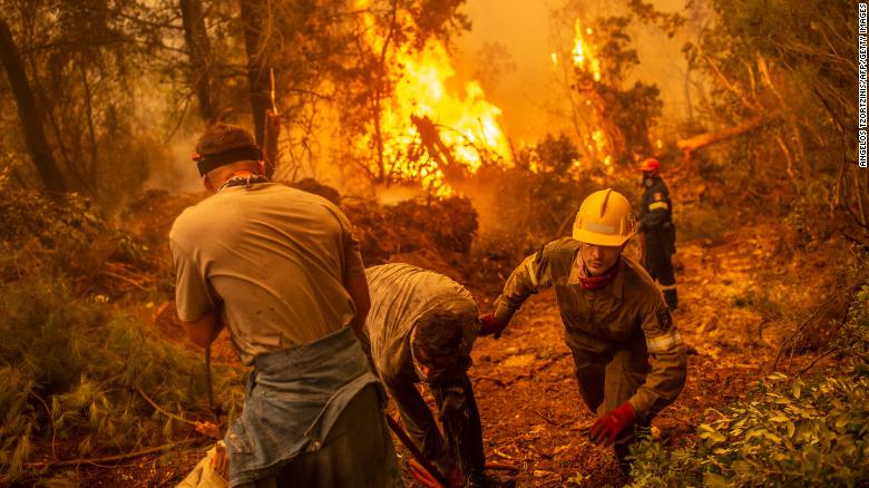 Greece is facing a "natural disaster of unprecedented proportions," as 586 wildfires burn in "all corners" of the country, Greek Prime Minister Kyriakos Mitsotakis said in a televised address on Monday. cnn.it/3AucOV2