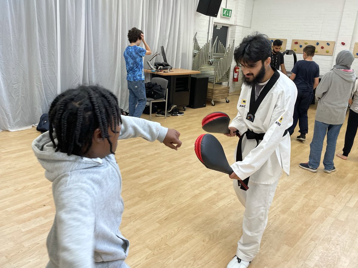 ProjectZeroWF1's tweet photo. Big Thanks to Evolve Taekwondo who came in with the Olympic Medals and ran a session for our young people. Look forward to seeing you next week. #summerholidays #projectzerowf #HAF2021 @wfcouncil https://t.co/dlU20CkA9F