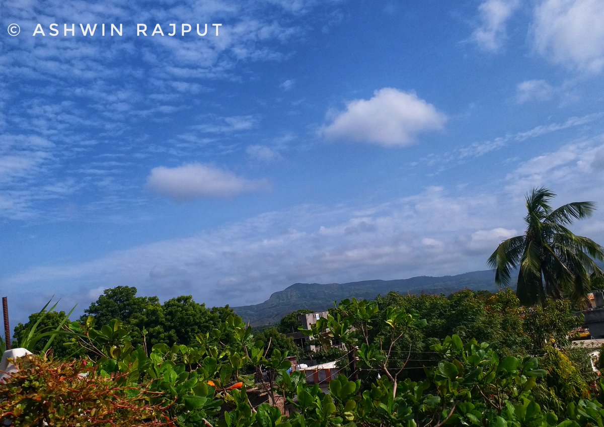 Ashwinrajputdon's tweet photo. Satpuda view from my Home https://t.co/AjVUeItmS5