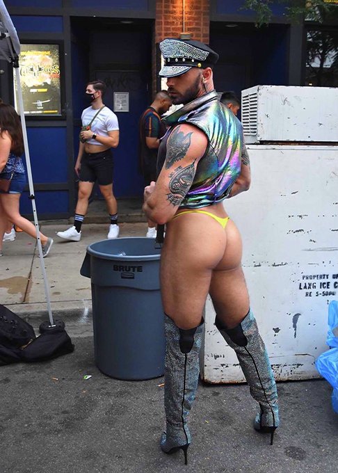 Being nonbinary and gender queer I feel sexier in these lewks than I  ever could feel in a jock or leather<a href="/tag/fashion"class="tags"><span>#fashion</span></a><a href="/tag/authenticity"class="tags"><span>#authenticity</span></a><a href="/tag/genderqueer"class="tags"><span>#genderqueer</span></a><a href="/tag/werq"class="tags"><span>#werq</span></a><a href="/tag/thisisme"class="tags"><span>#thisisme</span></a>