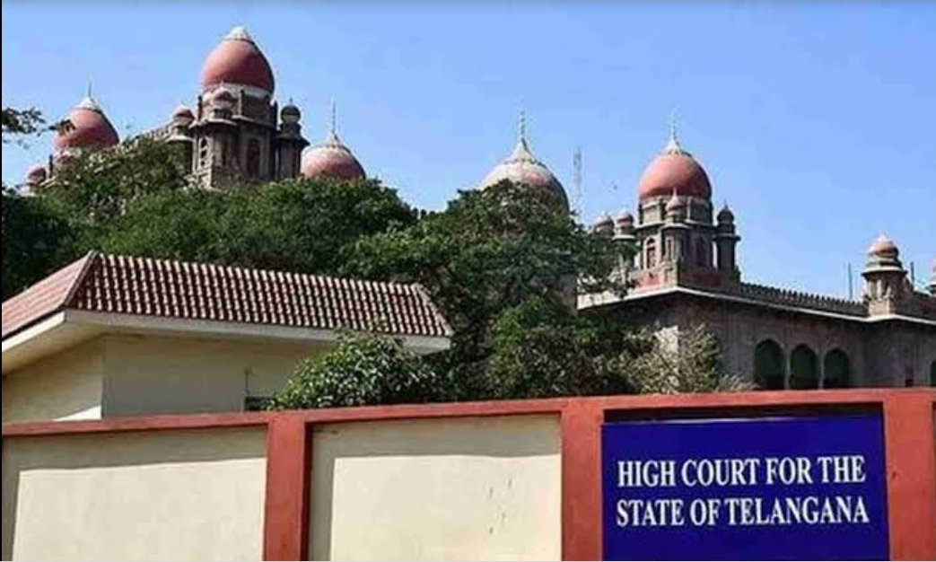 seshagiribv's tweet image. KBR National Park an Eco Sensitive Zone is located in the middle of Hyderabad &amp;amp; is one of the last few remaining lung spaces in the city.
Activists filed a petition against the SRDP project
the Telangana High Court  Hon.CJ Hima Kohli directed not to cut any trees.
#SaveKBR