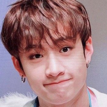_leeknowscat's tweet photo. a thread for bang chan soft stans 🥺 https://t.co/TBGyVWgejy
