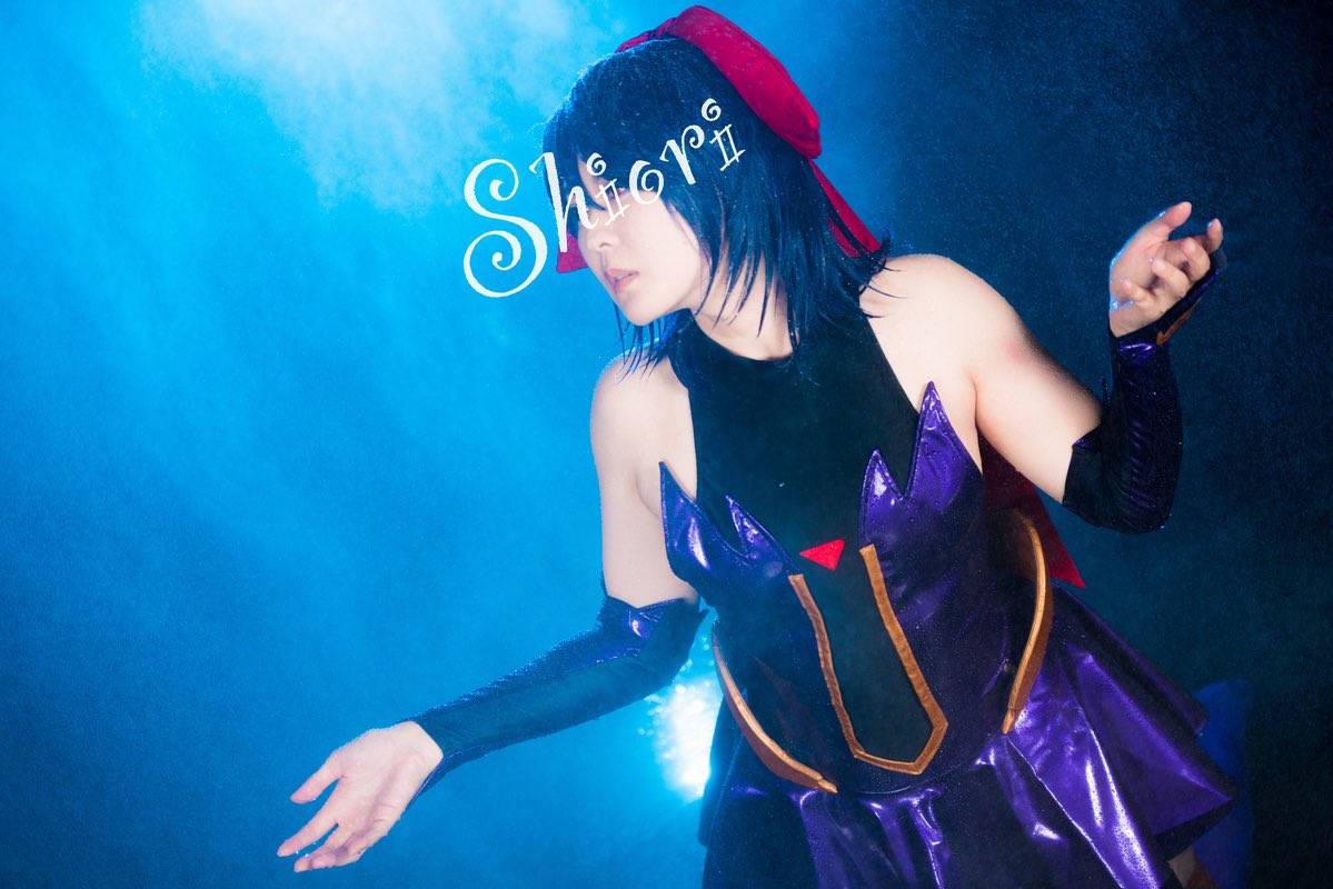 ゆらぎと戦う魔法少女シオリ。
華麗なロッド捌きでゆらぎを倒す。

model:shiori（<a href="/shiori29hiropin/">わむshiori</a>）