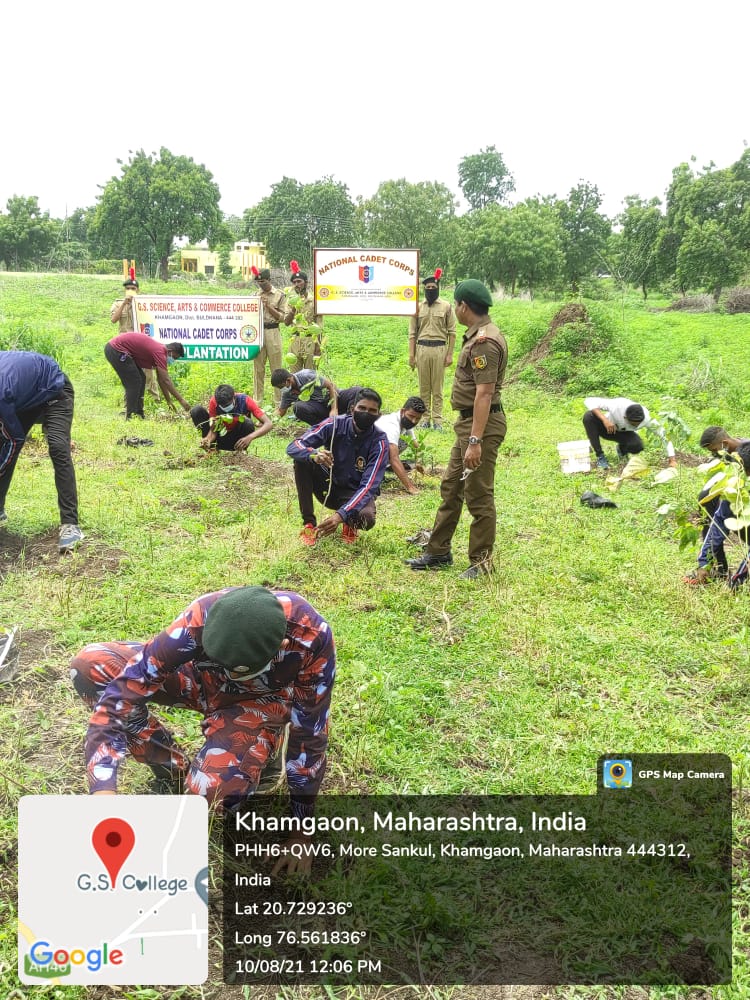 TKhamgaon's tweet photo. Cadets of the unit planted 100 trees in GS college Khamgaon on 10 Aug. https://t.co/Qy9Yp5urmL