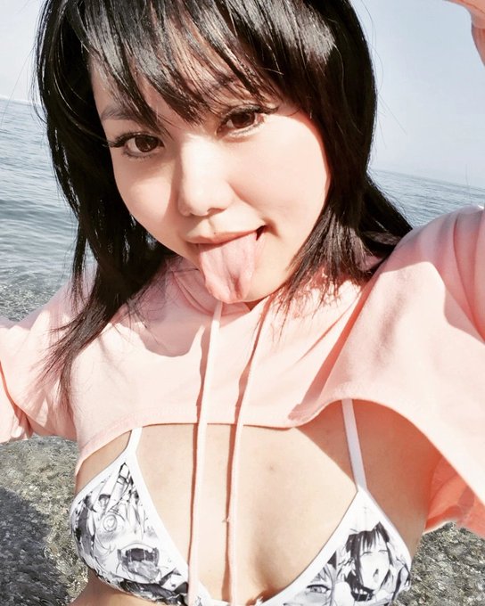 Don't know why #ahegao on #bikini at the #beach is more controversial than actually in the face 😜  weirdpeepo<a href="/tag/ahegao"class="tags">#ahegao</a><a href="/tag/bikini"class="tags">#bikini</a><a href="/tag/beach"class="tags">#beach</a>
