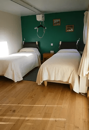 CHuC_org_uk's tweet photo. #SelfCatering places with a #CeilingHoist
A Little Bit of Heaven #StVeep #Cornwall

More info on #CHuC website https://t.co/zLykW1KGF4 https://t.co/aF4bRjlGSe