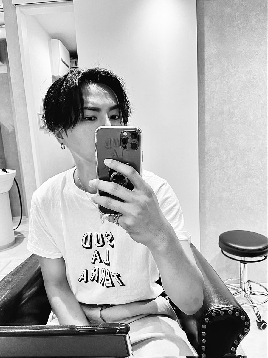 DAICHI_SLT_2020's tweet photo. 今回も髪型💯に仕上げてくれた🔥
LIVEに向けてバッチリ✨
独立して新しいお店 @0105Yuhei 
ありがとう😭 https://t.co/i3O9fhF20k