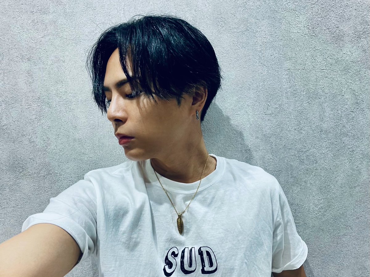 DAICHI_SLT_2020's tweet photo. 今回も髪型💯に仕上げてくれた🔥
LIVEに向けてバッチリ✨
独立して新しいお店 @0105Yuhei 
ありがとう😭 https://t.co/i3O9fhF20k
