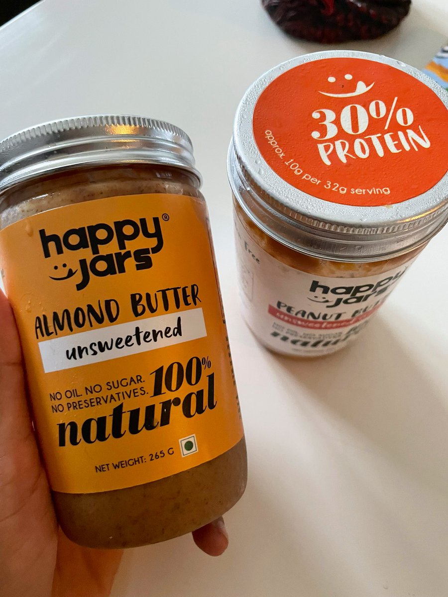 rutujax's tweet photo. Aim to be the person who makes their own almond butter someday, but for now I love buying the jars from @happyjarsin. Everything on their label has me sold + they taste bomb. 

Gotta check their ig for some v interesting recipe reels https://t.co/lLFx77twlG https://t.co/kwRVJldtnU