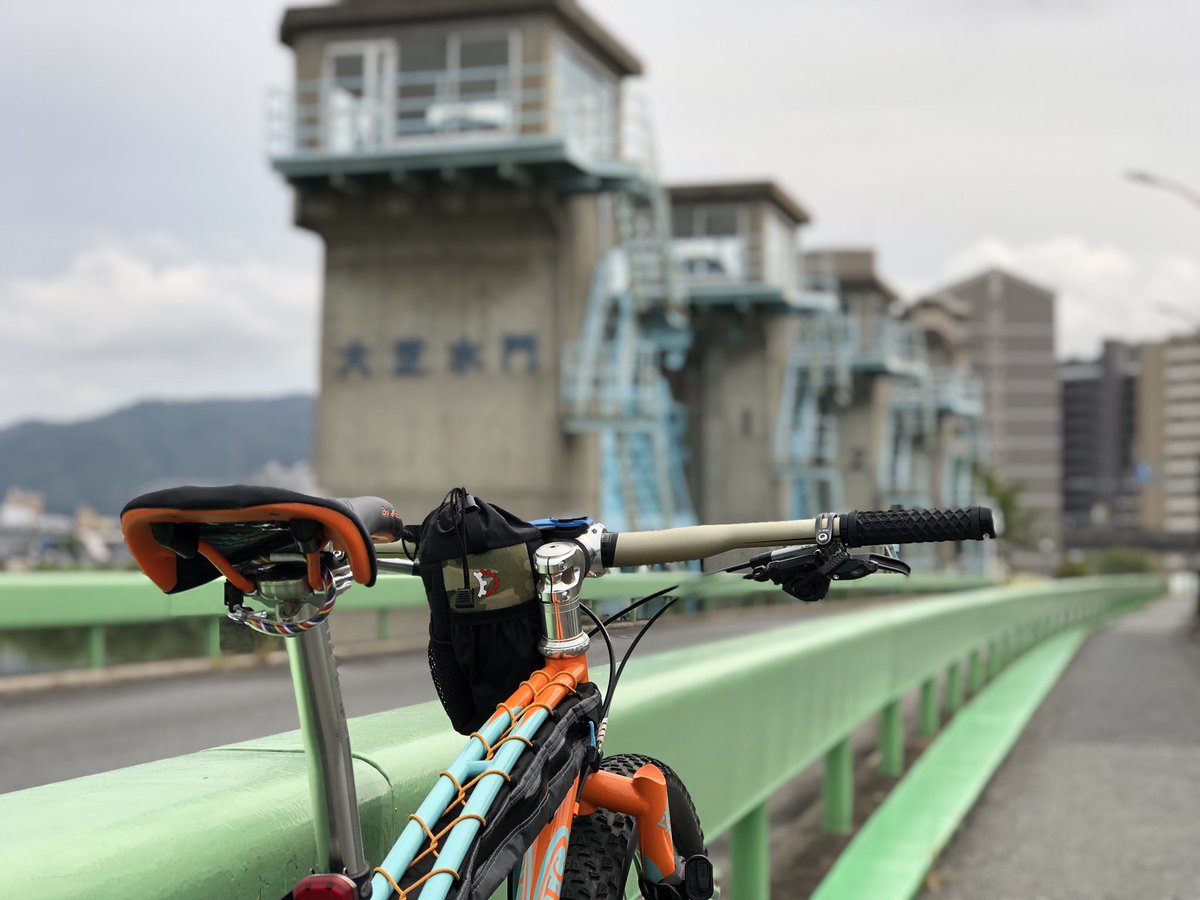 pika_hiroshima's tweet image. 広島は明日から雨予報なので
絶好の曇り空でライド日和😙
サクッと午前中走ってきました🙋‍♂️

 #RETROTEC かっちょええねェ〜😁