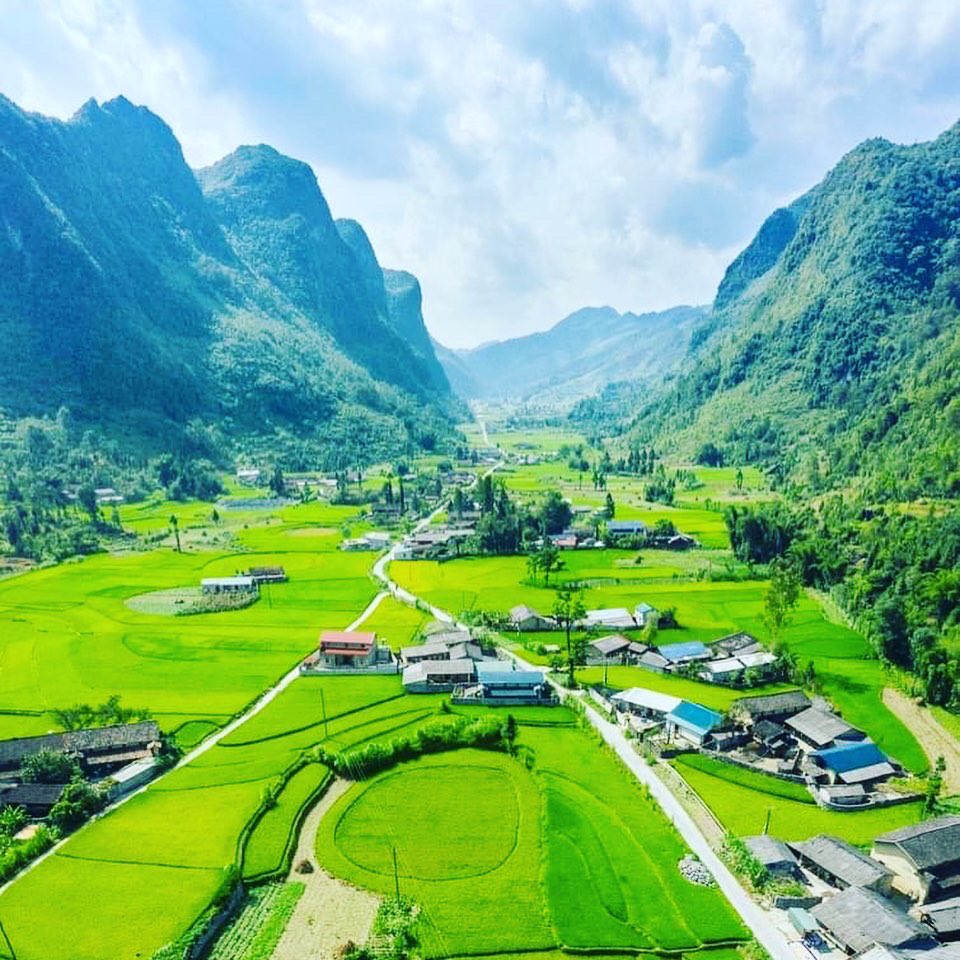 DiscoveryVN98's tweet photo. Rice season in Dong Van rock plateau (Ha Giang) 🥰
📷 Nguyen Ba Bac
#HaGiang
#DiscoveryVietnam
#Discoveryvietnambeauty
#DiscoveryVN98 https://t.co/vGkBKsG39o