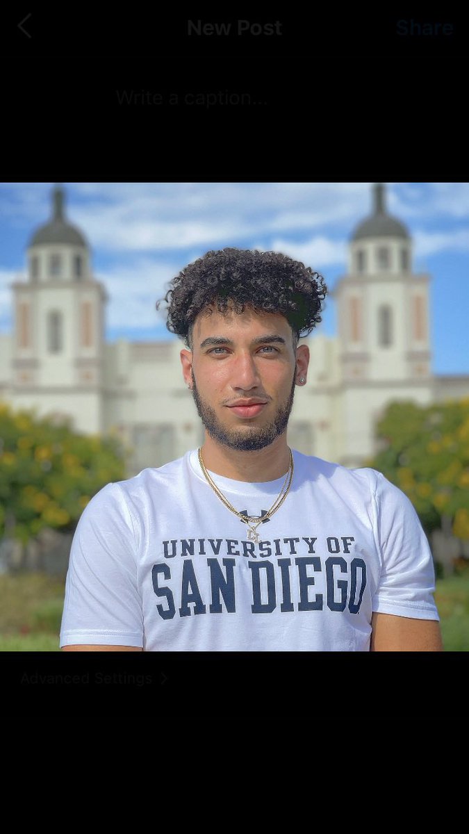 graysonwwalker's tweet photo. Iโm happy to finally announce my next chapter - a Master of Arts in Social Innovation from the @krocschool of Peace and Justice Studies at the @uofsandiego where I will also be a graduate assistant with @USDwbb. #ItsLegendary https://t.co/eQj5JluGNj