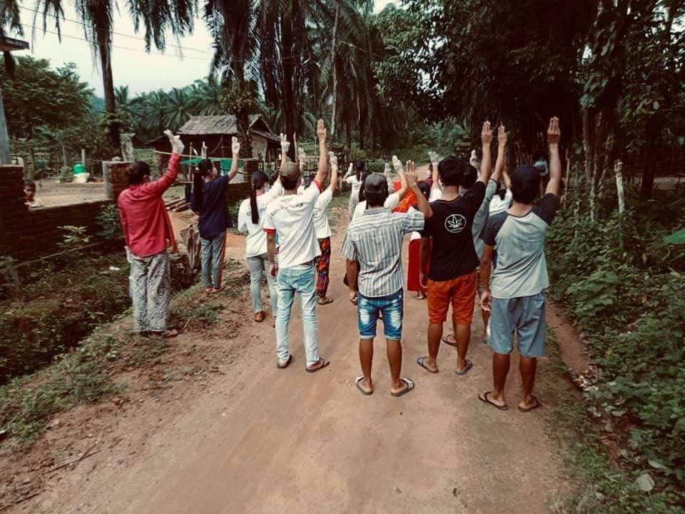NyinMaw major strike was marched and staged by courageous residents. They filled up the streets with all of their loud voices, demanding democracy.  

#WhatsHappeningInMyanmar #Aug11Coup
#AcceptNUG_RejectMilitary