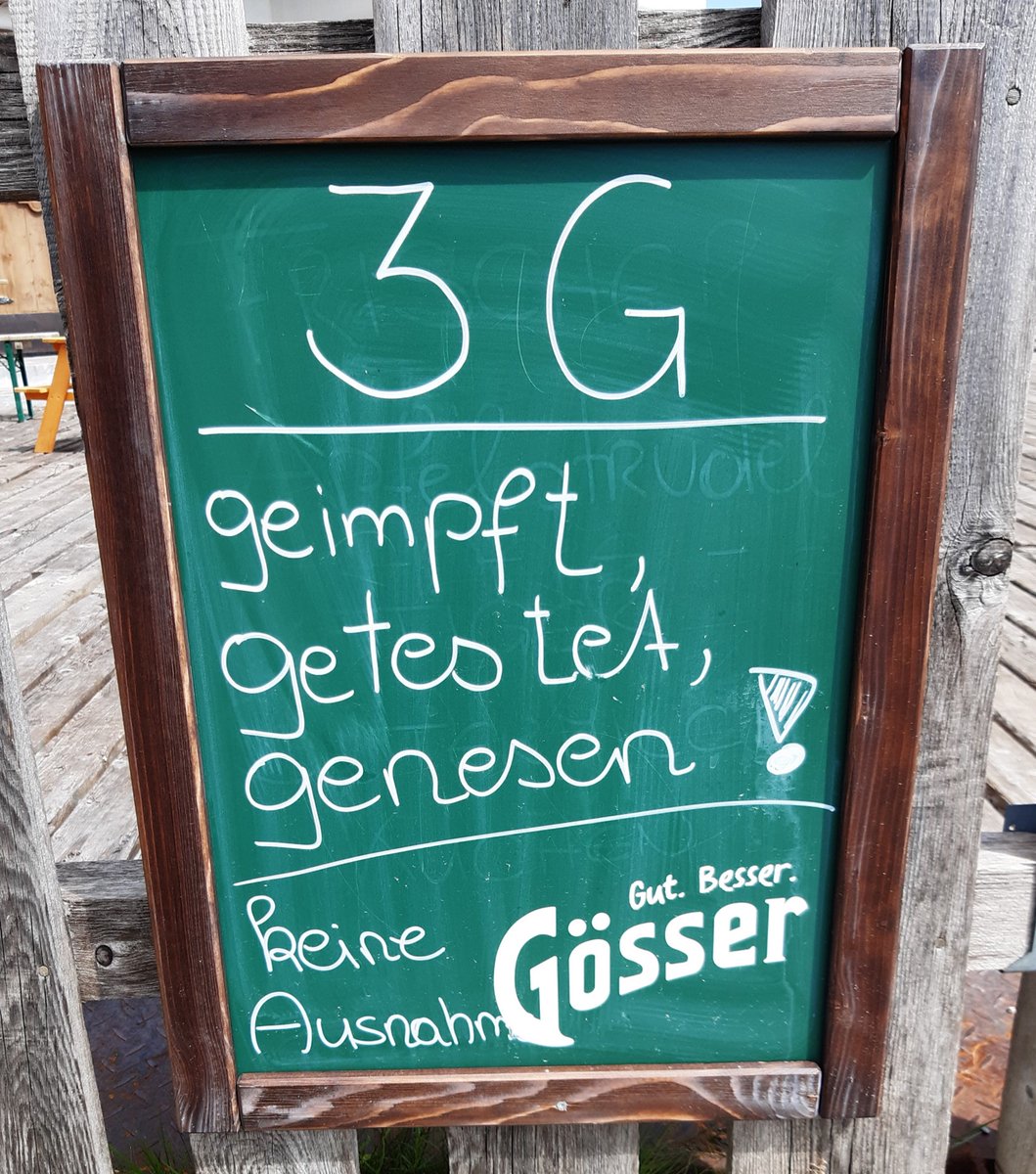 BSNotizen's tweet photo. Nein, mit 3G ist kein Mobilfunkstandard gemeint, sondern die neue Regel in der Pandemiebekämpfung - auch in @Bad_Schoenborn. Mehrere Vereine der 1. Fußball-Bundesliga wollen sogar 2G einführen.
#3G #2G #Corona https://t.co/ydJw8T8UFN