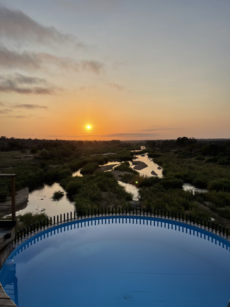 Sunrise at Kruger Shalati must be one of…..if not the best Sunrise you can see right from your room! Situated right above Big 5 territory above the Sabie river in <a href="/SANParksKNP/">Kruger National Park</a> ! <a href="/satsa_sa/">SATSA</a> <a href="/southafricauk/">South African Tourism</a> <a href="/Mtpatourism/">Mpumalanga Tourism</a>