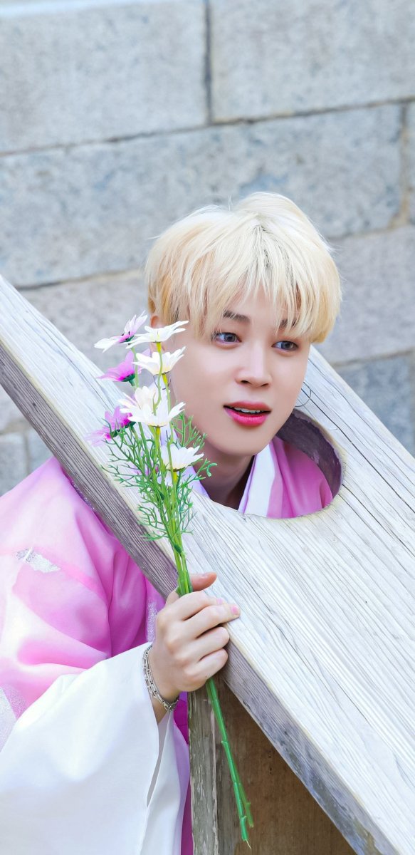 Bangtan Locks || Fan account tweet media