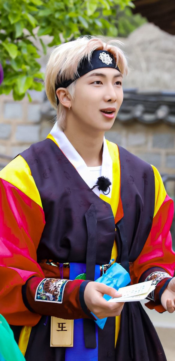 Bangtan Locks || Fan account tweet media