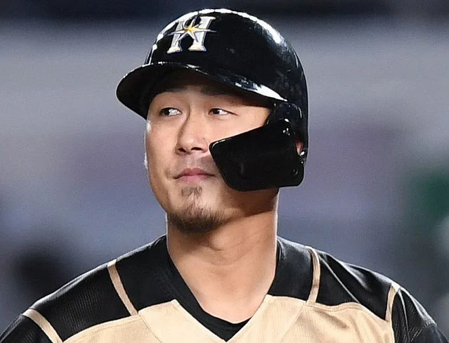 日本ハムファイターズの中田翔選手、同僚への暴行で出場停止処分！