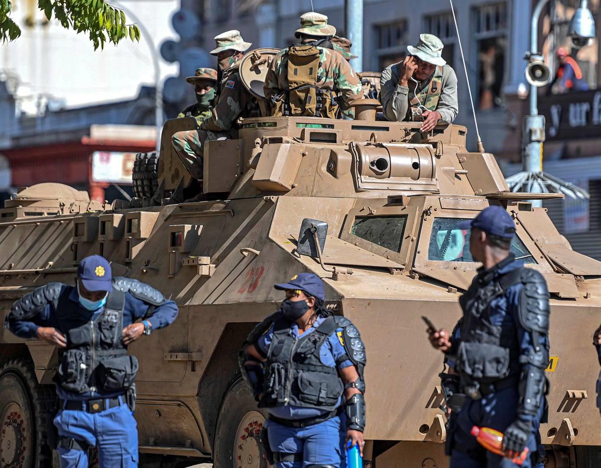Netwerk24's tweet photo. Oudpres. Jacob Zuma moet ’n “uitgebreide noodprosedure” vir ’n “traumatiese besering” ondergaan wat nie langer vertraag kan word nie omdat dit ’n “beduidende risiko” vir sy lewe inhou. ➡️ https://t.co/R8j0vEXGvq | #Zuma #ZumaTrial #Zumajudgment https://t.co/HN7zid6pNw