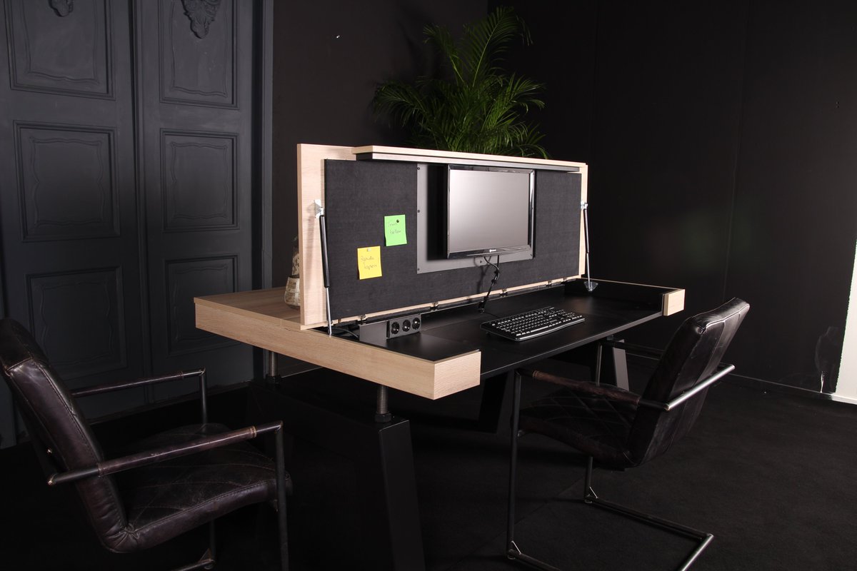 Van_Abswoude's tweet photo. Dé werktafel voor thuis of kantoor!
De door ons ontwikkelde werktafel is een 2-in-1 oplossing, zo verandert u de tafel in no-time in een rustige en productieve werkplek. Praktisch, stijlvol en effectief! Bel ons op 252 - 346793, een mailtje sturen kan naar info@abswoude.net. https://t.co/cTFkU3V43e