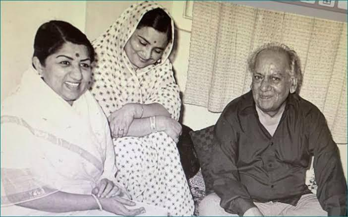 _bharatkibeti_'s tweet photo. #Mumbai
#PadmaSachdev,"Mother of Modern Dogri"
महान डोगरी कवियत्री और साहित्य अकादमी पुरस्कार से सम्मानित पद्मा जी का 81 वर्ष में 4 अगस्त को मुंबई में निधन हो गया।
सरस्वती सम्मान, कबीर सम्मान और पद्मश्री जैसे पुरस्कार से सम्मानित,पद्मा जी डोगरी भाषा की सेवा करना चाहती थी।
+ https://t.co/Sr49KFG7rQ