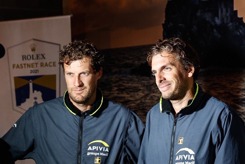 RolexFastnet_Ch's tweet photo. 🇫🇷 Le premier @ImocaGS, @ApiviaVoile, a franchi la ligne d’arrivée cette nuit ! Félicitations à @CharlieDalin et @PaulMEILHAT 👏🏻

RDV à 17h30 pour la remise des prix des IMOCA sur la Plage Verte ! 🏆

📸 : Paul Wyeth
@VilleCherbourg @VilleCherbourg @LaManche50 @RegionNormandie https://t.co/JNDU0BqNj1