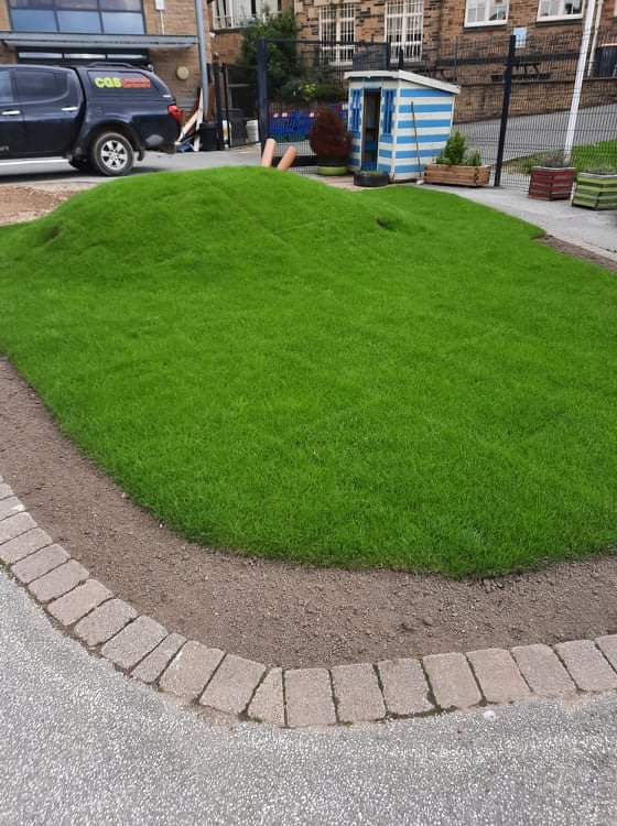 GemmaGarner15's tweet photo. A roly-poly Hill with ball shoots we have created at a nursery the kids are so excited to play on this 🤸‍♀️🥎 @CGSOVBFD #outdoorplay #Playground #fun https://t.co/Jmdl7hzjEH
