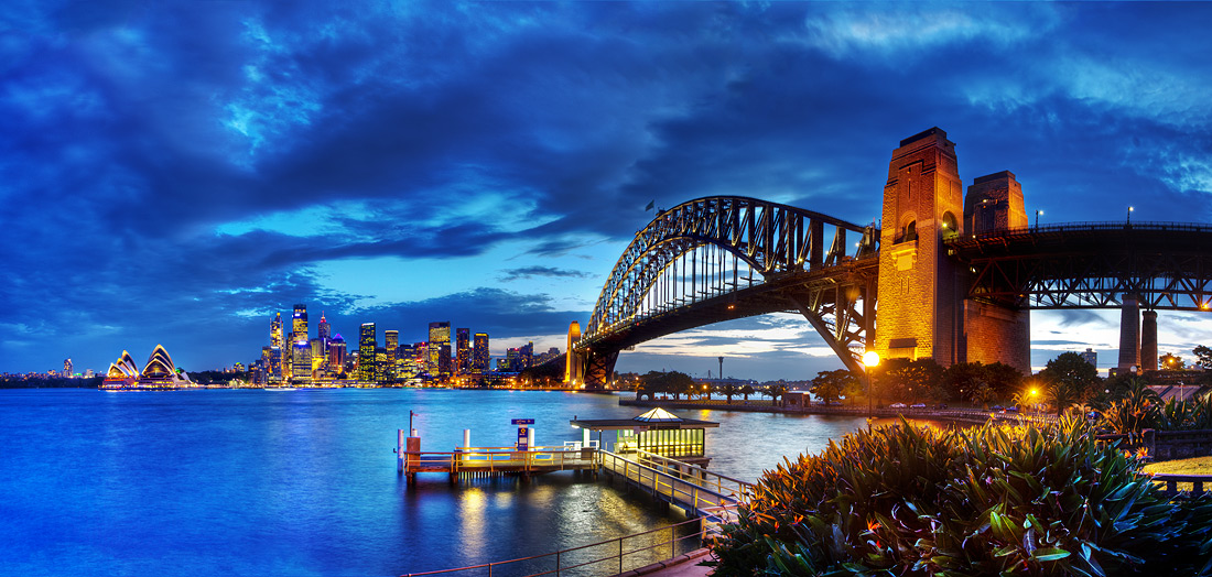 ShowtimeBBtours's tweet photo. #Sydney is the most popular destination on a #DownUnderTour - who doesn't want to @bridgeclimb the harbor bridge, see a show at @SydOperaHouse or hangout on @bondibeach_au 🏖️🩴🌞🏊‍♀️
#OnceInALifetimeExperiences #SydneySaturdays https://t.co/VRui7UywJO